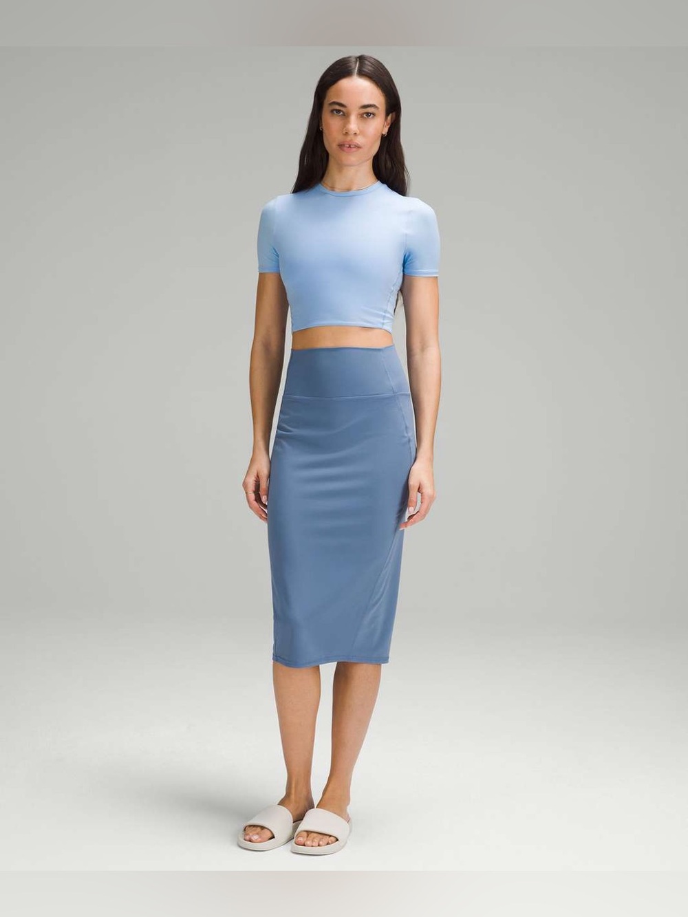 Lululemon Nulu Slim Fit High Rise Skirt size 6 Oasis Blue OASB